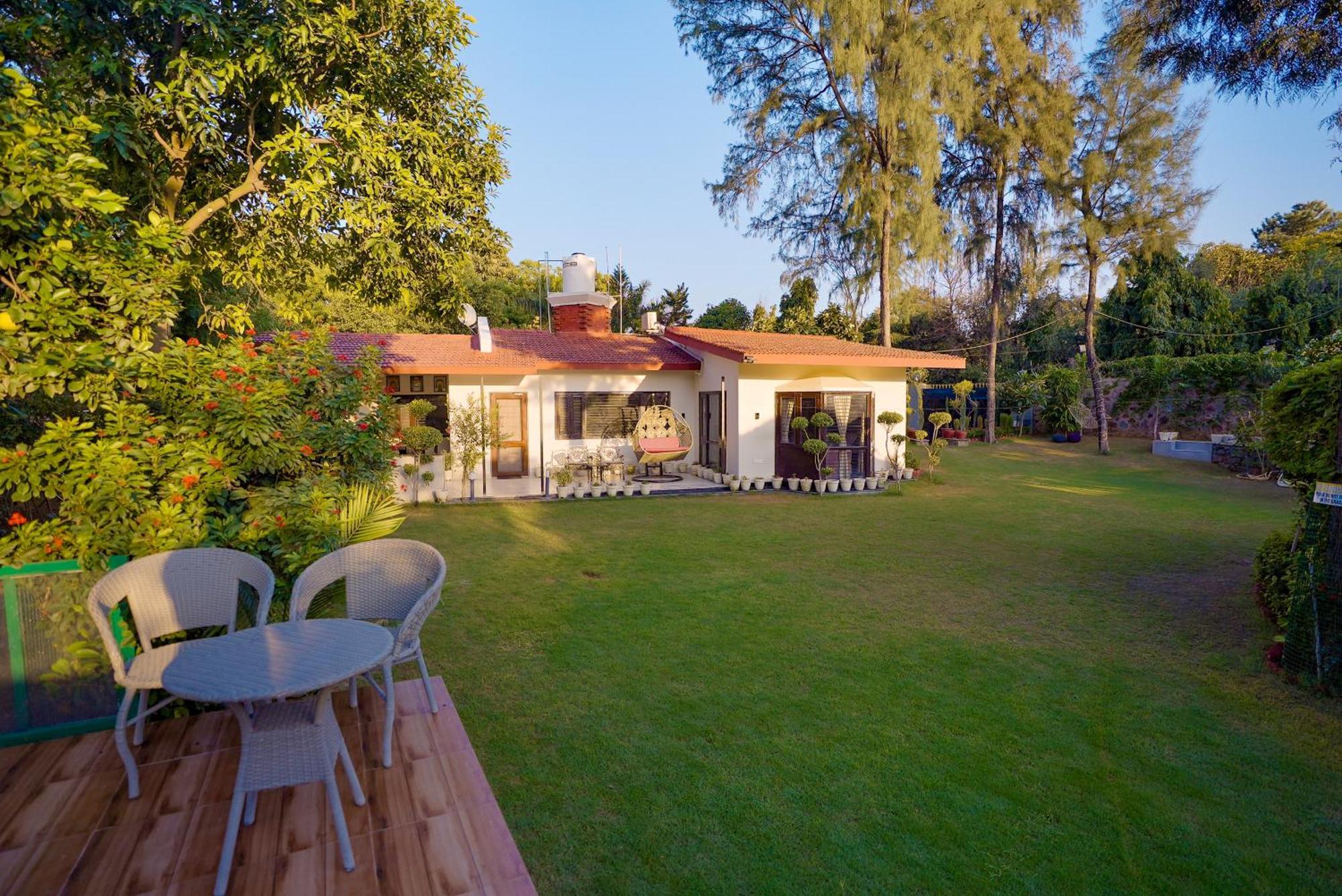 Willa Farm The Retreat - With Private Pool Manesar Zewnętrze zdjęcie